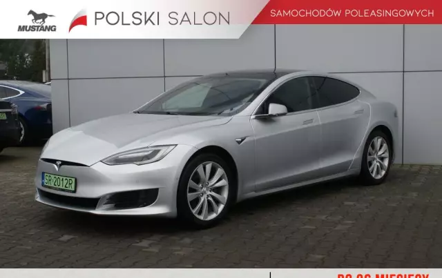 TESLA Model S 75