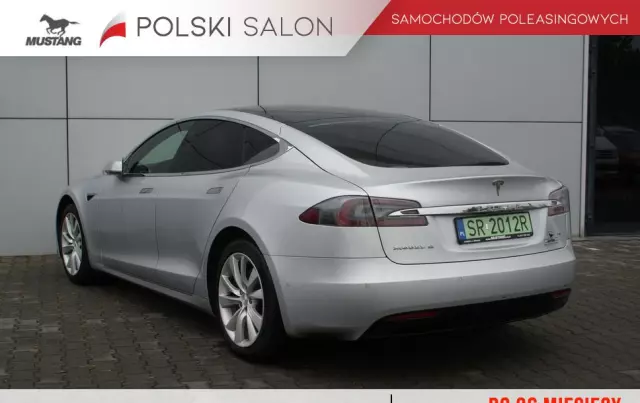 TESLA Model S 75