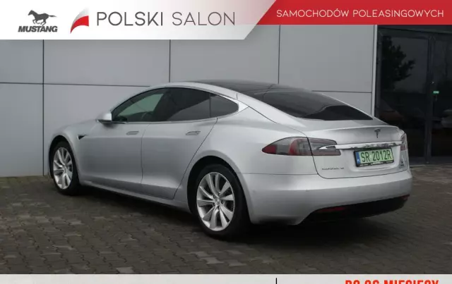 TESLA Model S 75