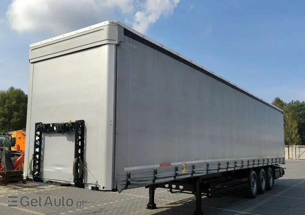 KÖGEL Coil mulda 3 Osie SAF Dach i Boki Zsuwane 