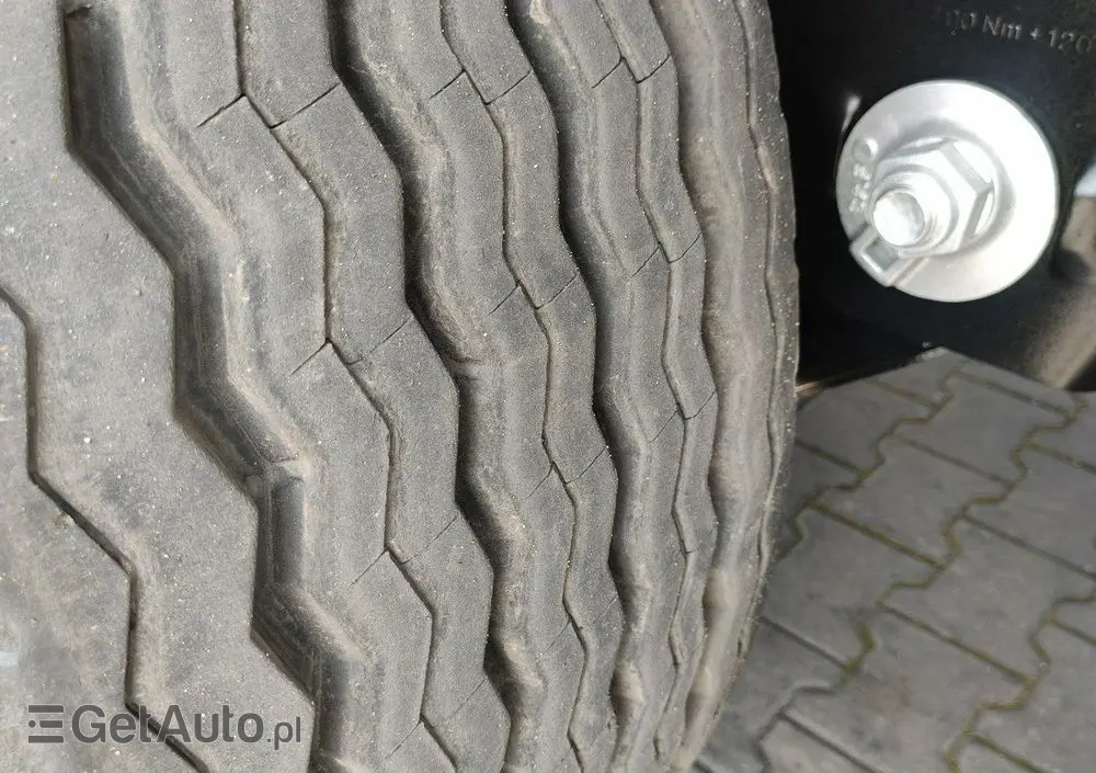 KÖGEL Coil mulda 3 Osie SAF Dach i Boki Zsuwane 