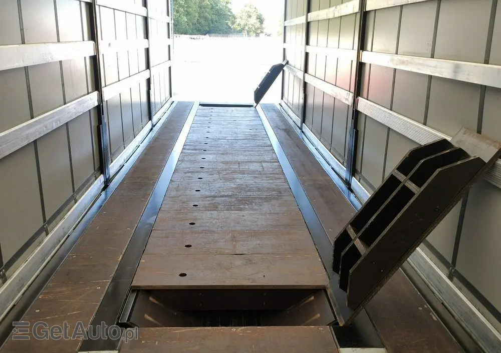 KÖGEL Coil mulda 3 Osie SAF Dach i Boki Zsuwane 