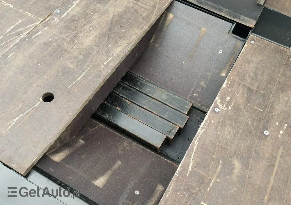 KÖGEL Coil mulda 3 Osie SAF Dach i Boki Zsuwane 