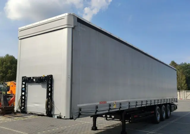 KÖGEL Coil mulda 3 Osie SAF Dach i Boki Zsuwane 