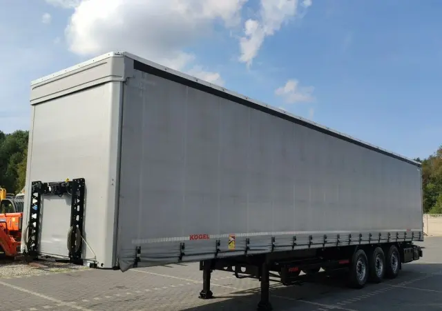 KÖGEL Coil mulda 3 Osie SAF Dach i Boki Zsuwane 