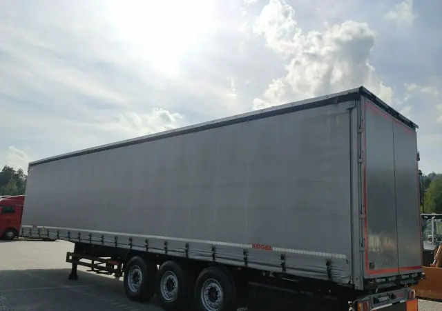 KÖGEL Coil mulda 3 Osie SAF Dach i Boki Zsuwane 