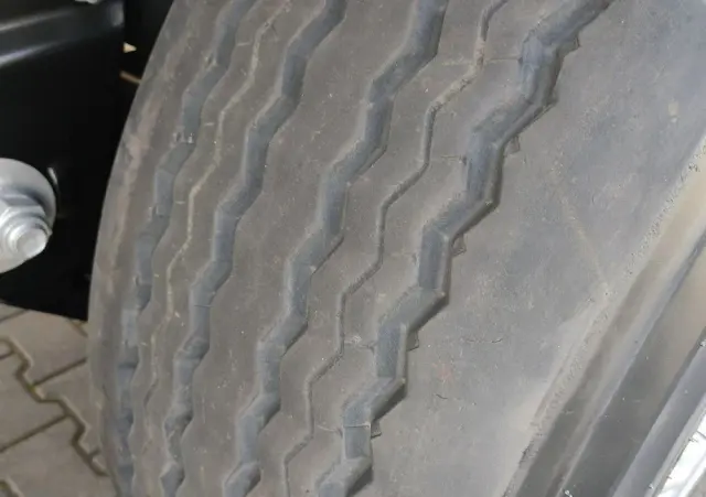 KÖGEL Coil mulda 3 Osie SAF Dach i Boki Zsuwane 