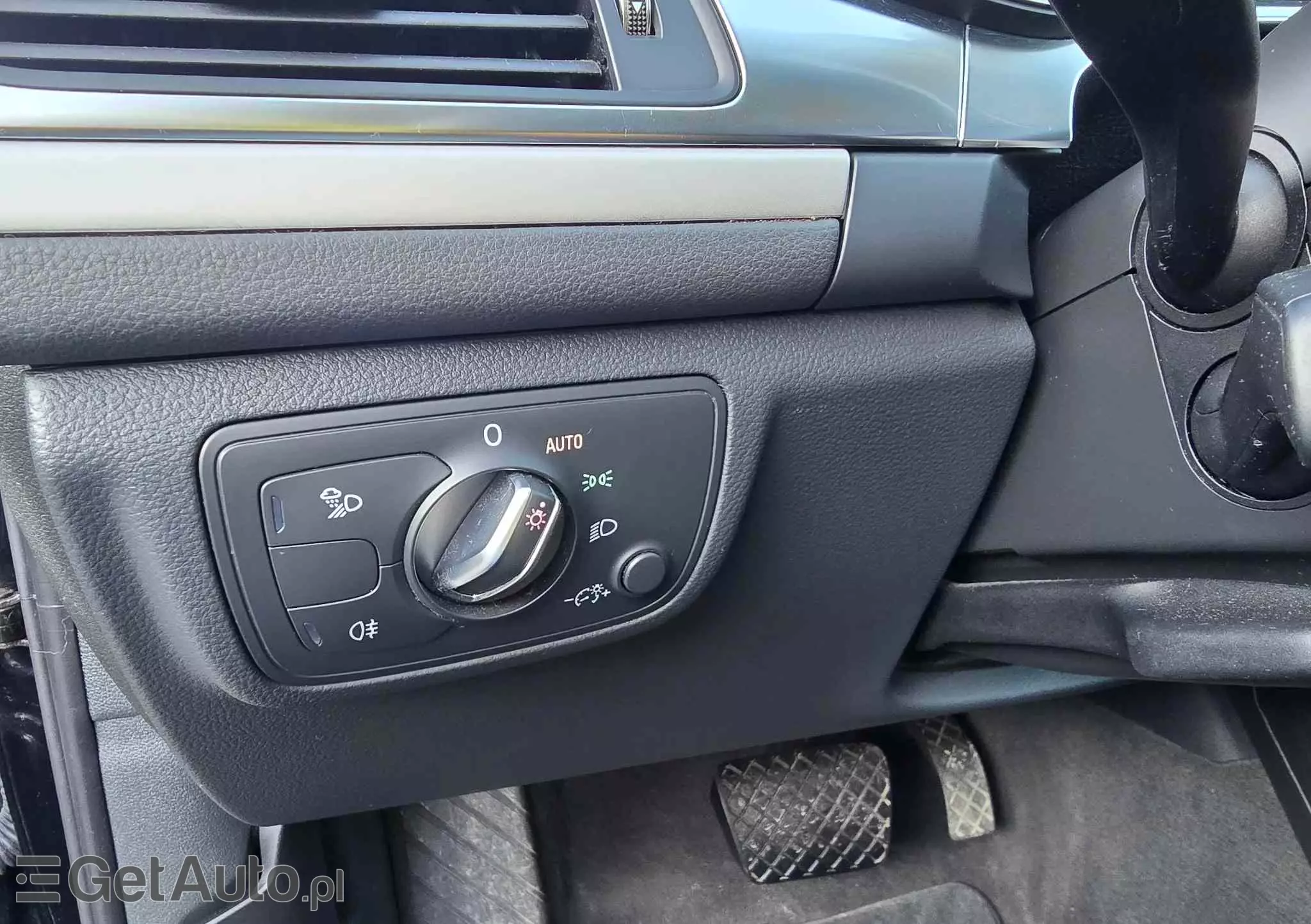 AUDI A6 Avant 2.0 TDI quattro S tronic