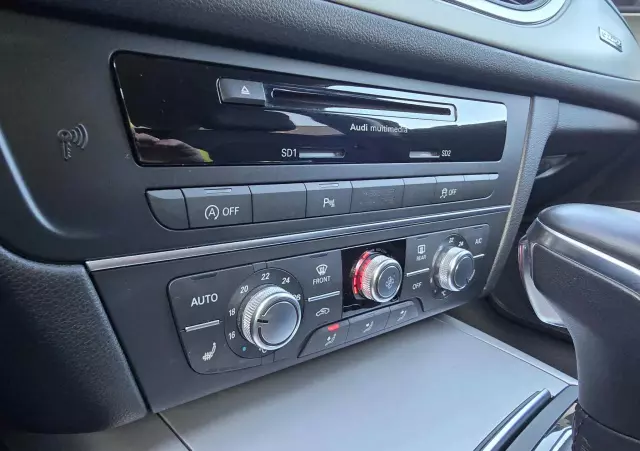 AUDI A6 Avant 2.0 TDI quattro S tronic