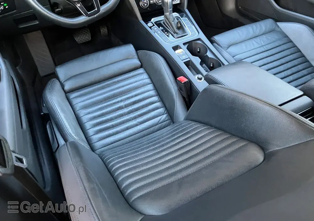 VOLKSWAGEN Passat 2.0 TDI (BlueMotion Technology) DSG Highline