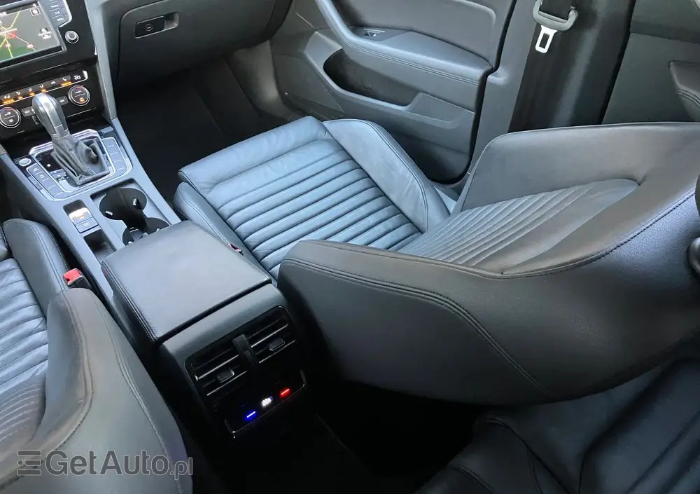 VOLKSWAGEN Passat 2.0 TDI (BlueMotion Technology) DSG Highline