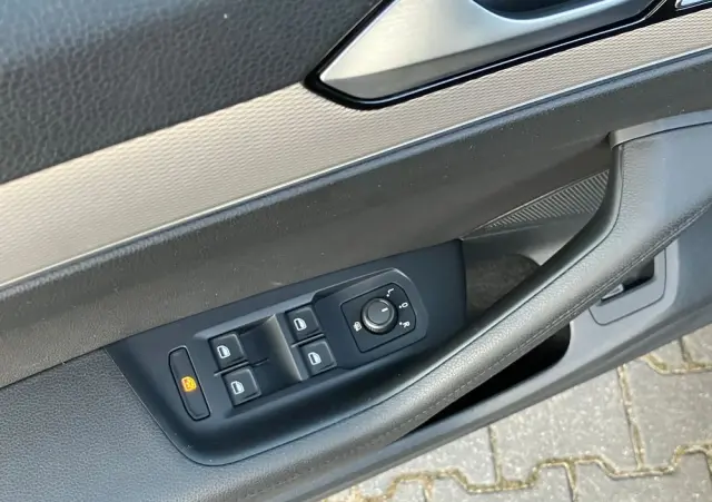 VOLKSWAGEN Passat 2.0 TDI (BlueMotion Technology) DSG Highline