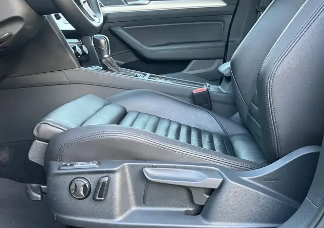 VOLKSWAGEN Passat 2.0 TDI (BlueMotion Technology) DSG Highline