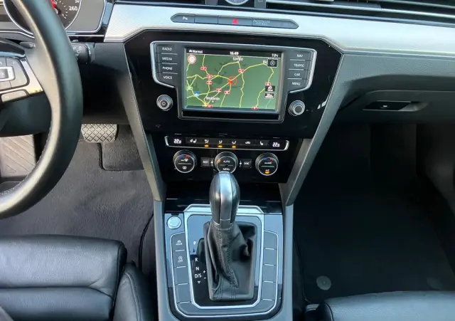 VOLKSWAGEN Passat 2.0 TDI (BlueMotion Technology) DSG Highline