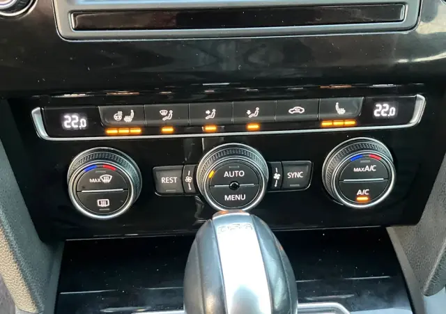 VOLKSWAGEN Passat 2.0 TDI (BlueMotion Technology) DSG Highline