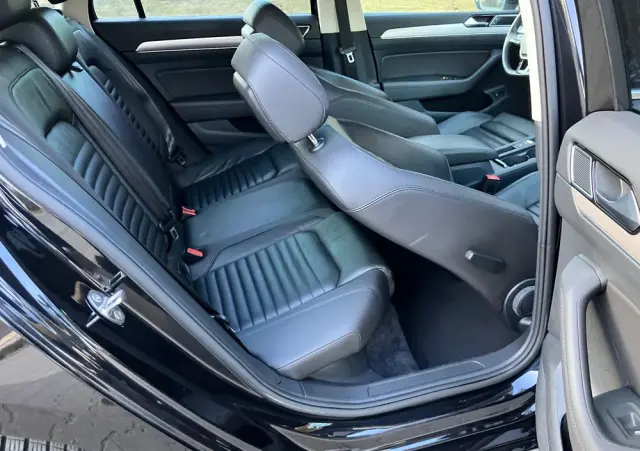 VOLKSWAGEN Passat 2.0 TDI (BlueMotion Technology) DSG Highline