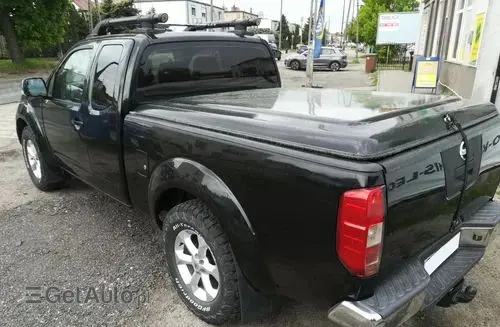 NISSAN Navara 