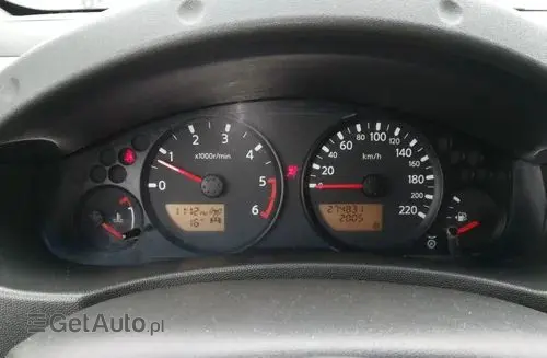 NISSAN Navara 