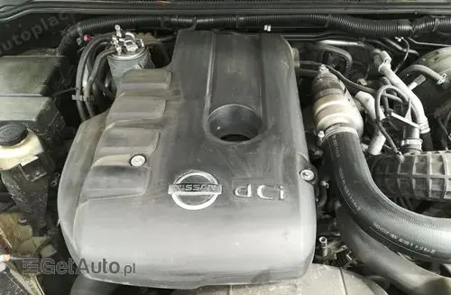 NISSAN Navara 