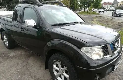 NISSAN Navara 