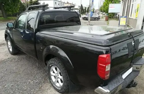 NISSAN Navara 