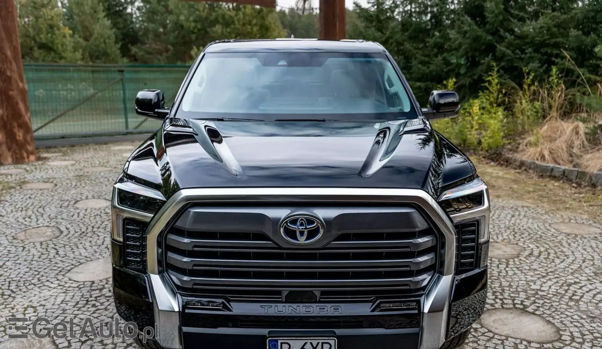 TOYOTA Tundra 