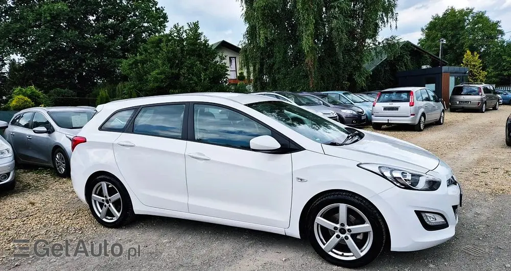 HYUNDAI I30 1.4 Intro Edition