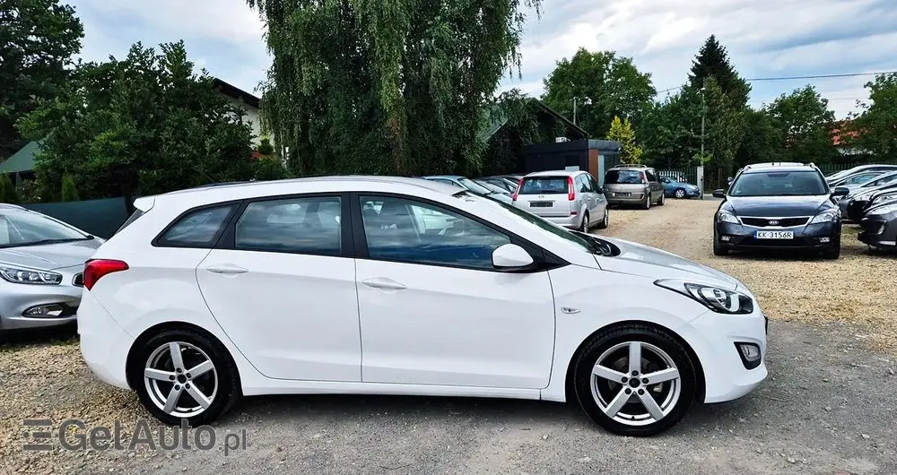 HYUNDAI I30 1.4 Intro Edition