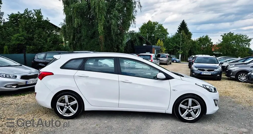 HYUNDAI I30 1.4 Intro Edition