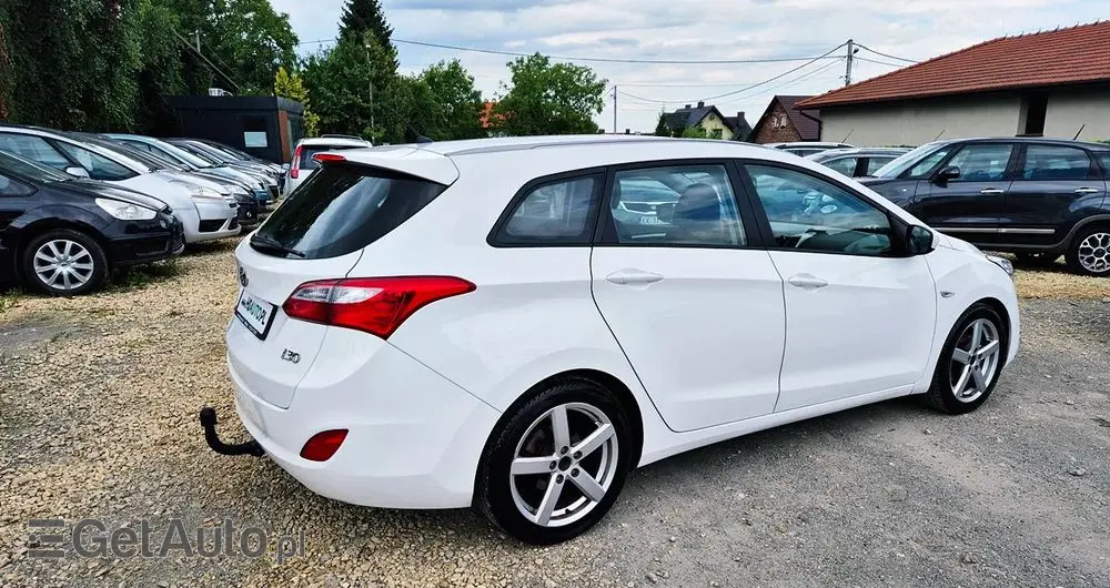 HYUNDAI I30 1.4 Intro Edition