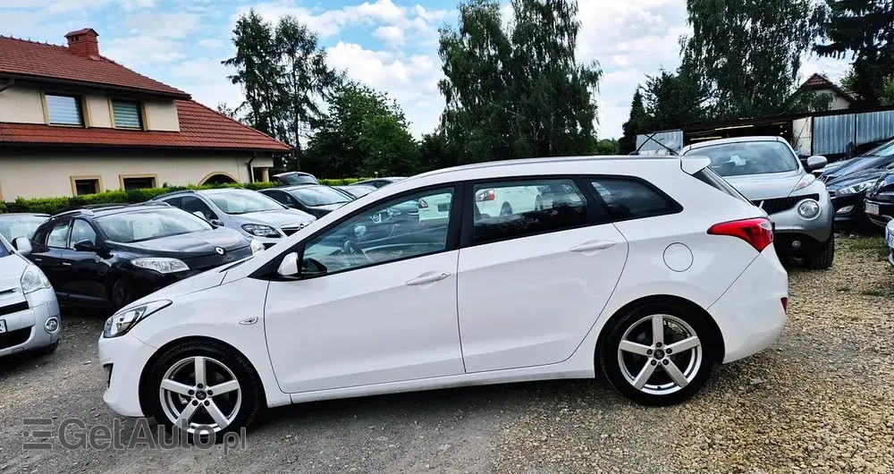 HYUNDAI I30 1.4 Intro Edition