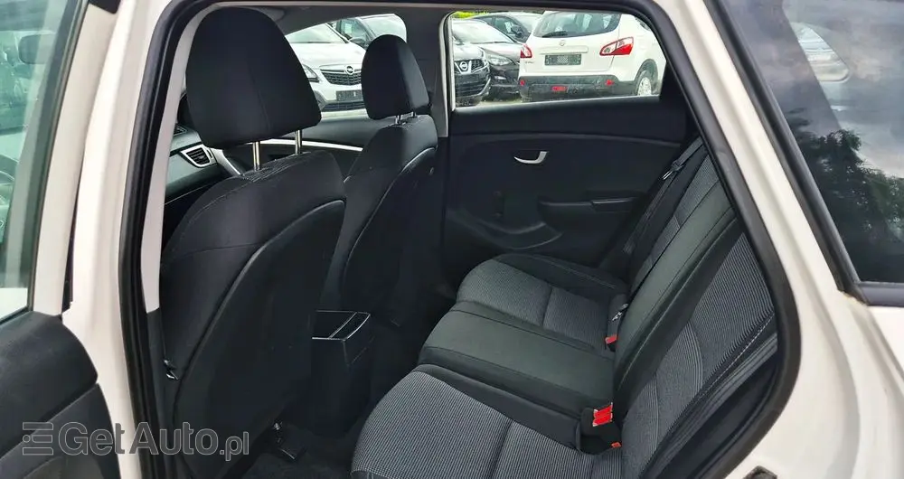 HYUNDAI I30 1.4 Intro Edition