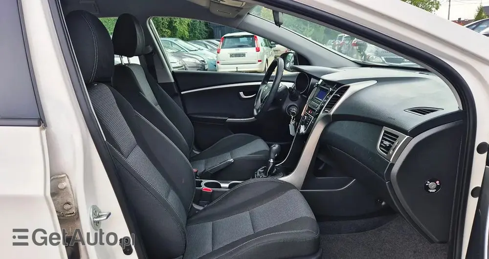 HYUNDAI I30 1.4 Intro Edition