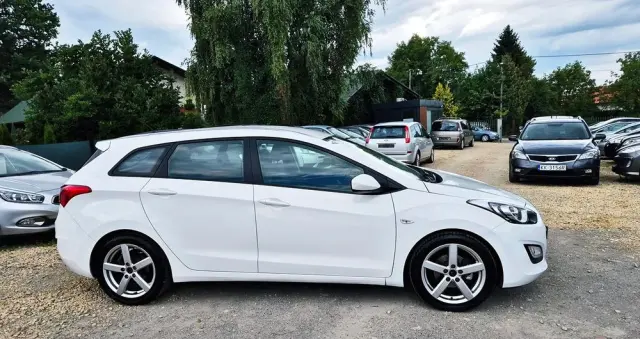 HYUNDAI I30 1.4 Intro Edition