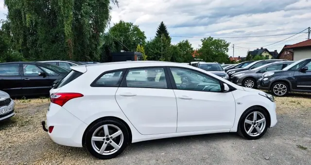 HYUNDAI I30 1.4 Intro Edition