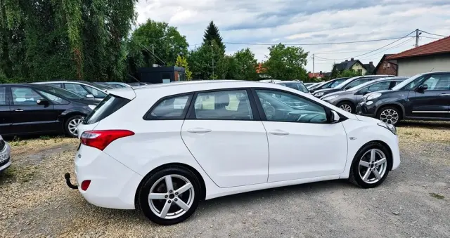 HYUNDAI I30 1.4 Intro Edition