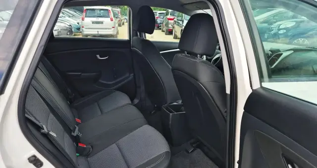 HYUNDAI I30 1.4 Intro Edition