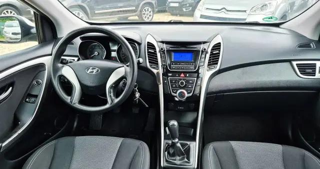 HYUNDAI I30 1.4 Intro Edition