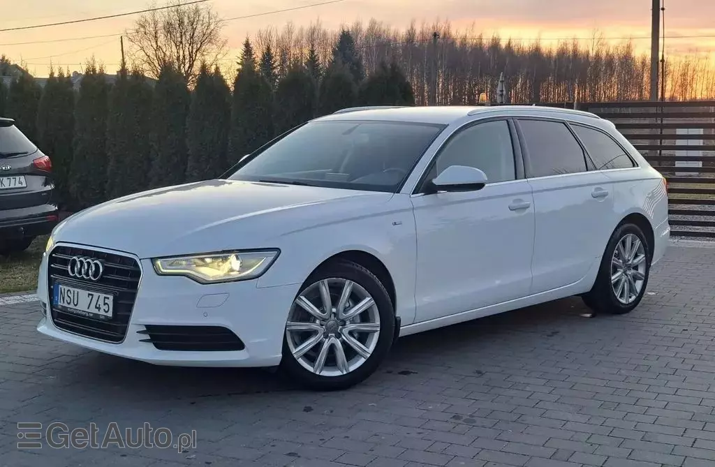 AUDI A6 