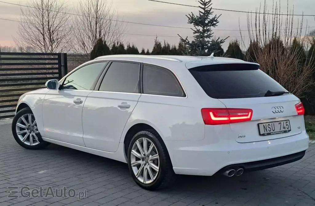 AUDI A6 