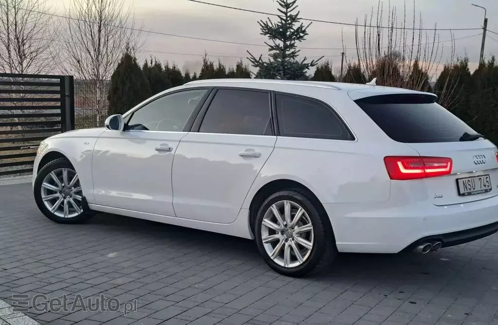 AUDI A6 