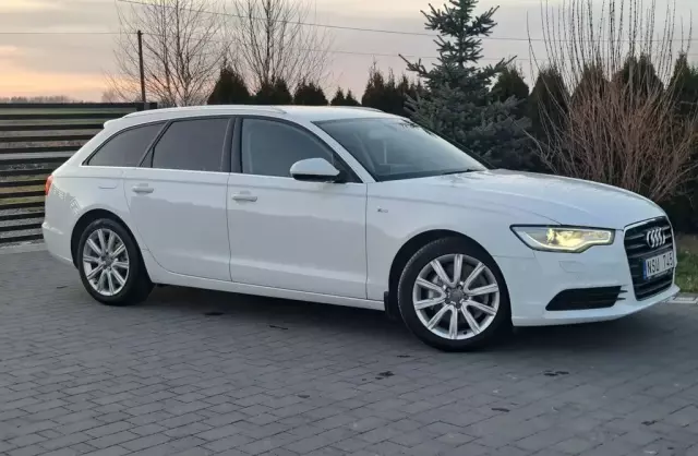 AUDI A6 