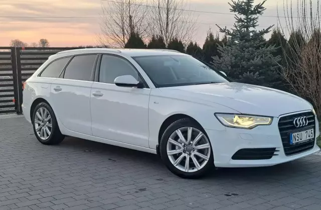 AUDI A6 