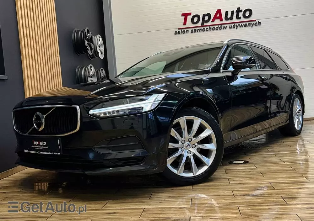 VOLVO V90 D4 Momentum Pro