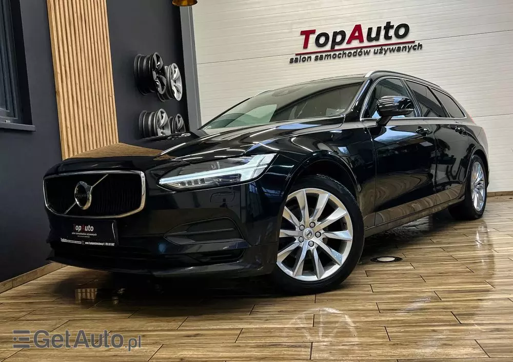 VOLVO V90 D4 Momentum Pro
