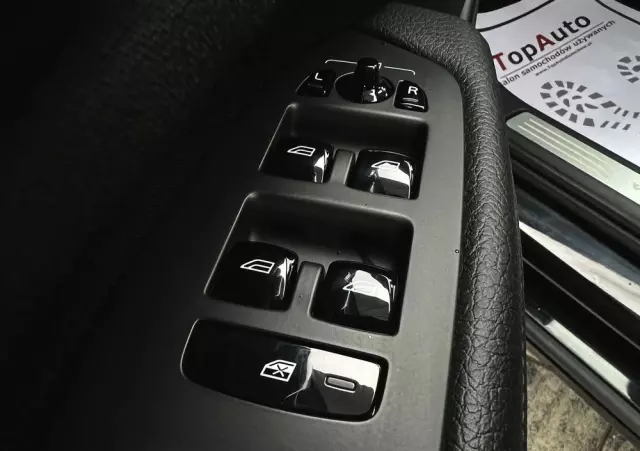 VOLVO V90 D4 Momentum Pro