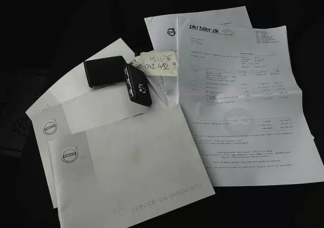 VOLVO V90 D4 Momentum Pro