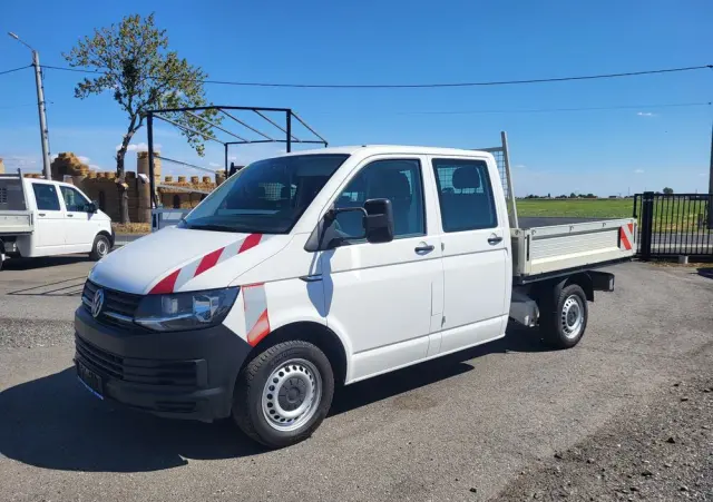 VOLKSWAGEN Transporter t6 doka super stan klima serwisowany 