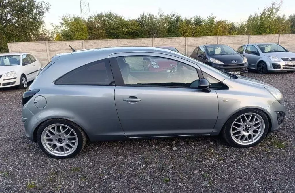 OPEL Corsa 