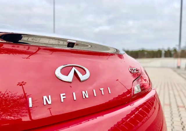 INFINITI G G37 Coupe S